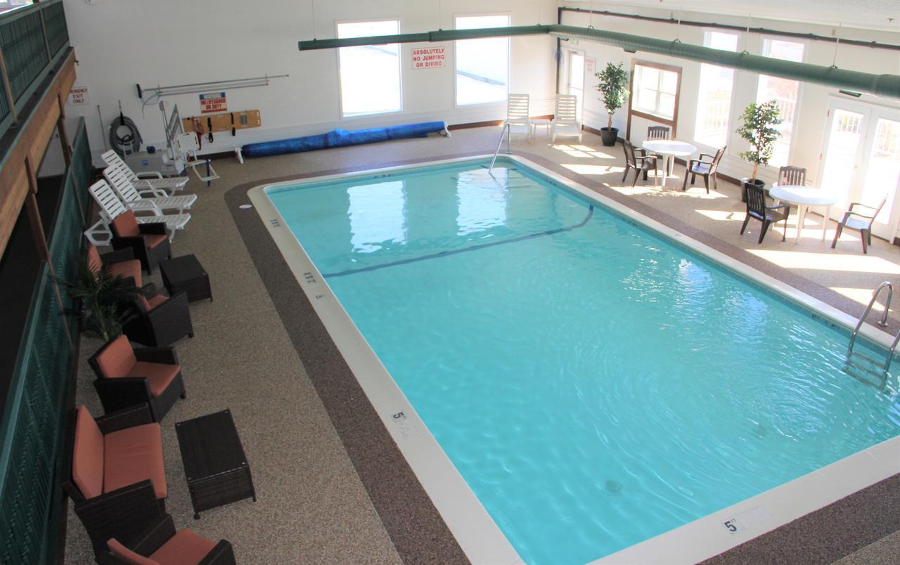 Voyager Inn Saint Ignace Eksteriør bilde