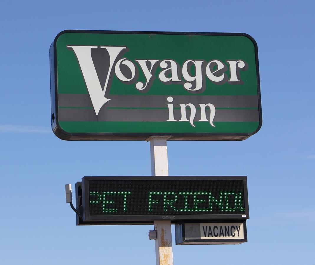 Voyager Inn Saint Ignace Eksteriør bilde